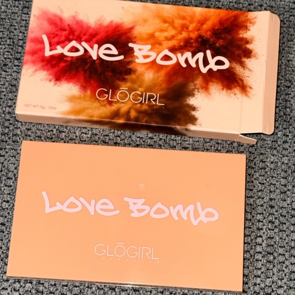 ICONIC London. - Glogirl - Pretty Magic Eyeshadow Palette BUNDLE MSRP $121 - Picture 4 of 10